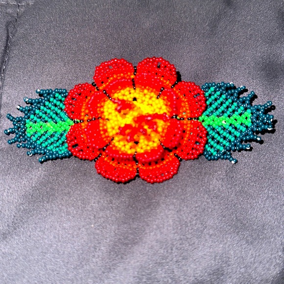 Handmade Artisan by Huicholes Mexican Beaded Flower Hair Barrett - Picture 1 of 5